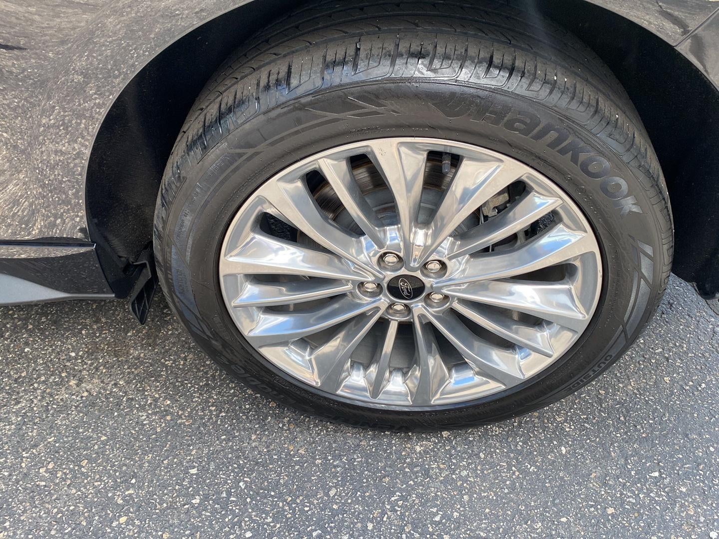 2023 Ford Edge Titanium