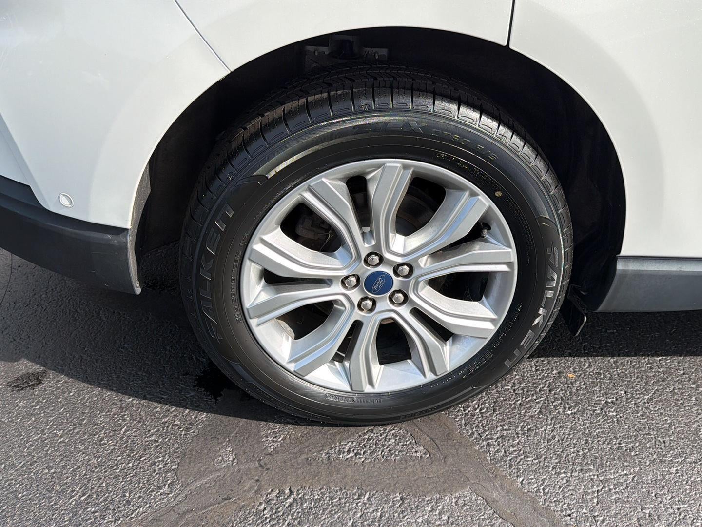 2020 Ford Edge Titanium