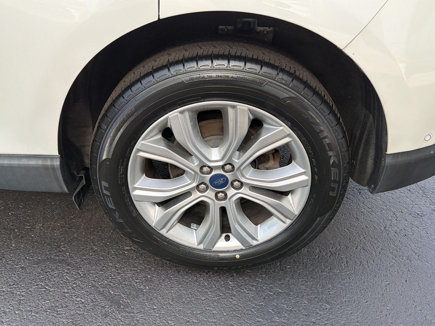 2020 Ford Edge Titanium