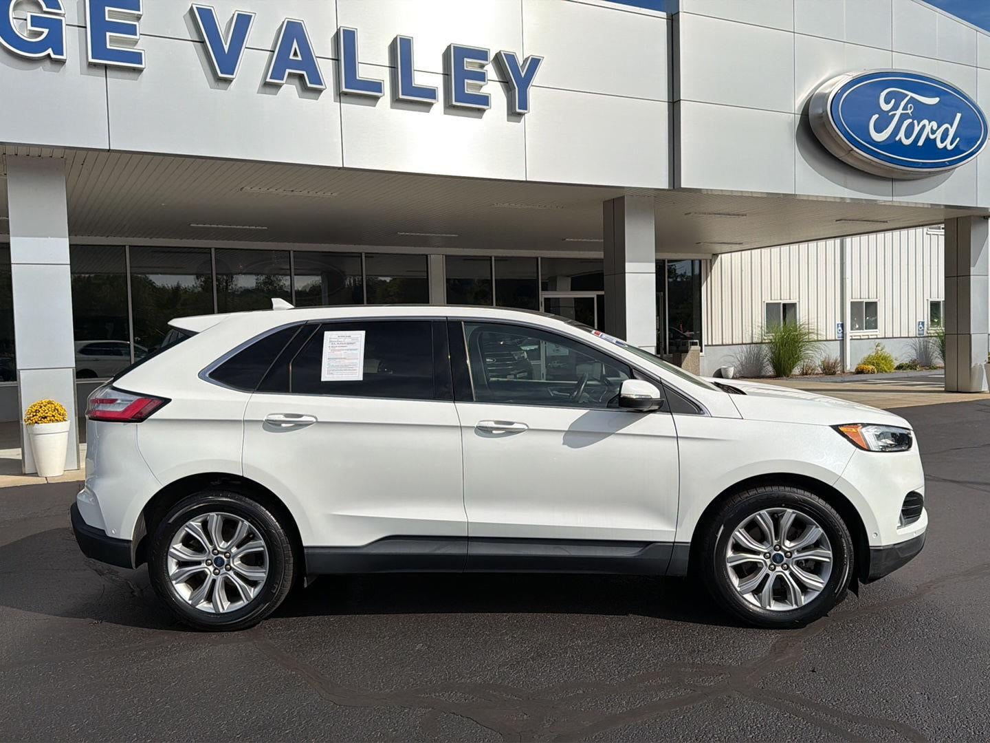 2020 Ford Edge Titanium