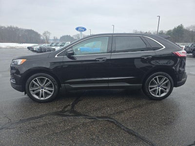 2022 Ford Edge Titanium