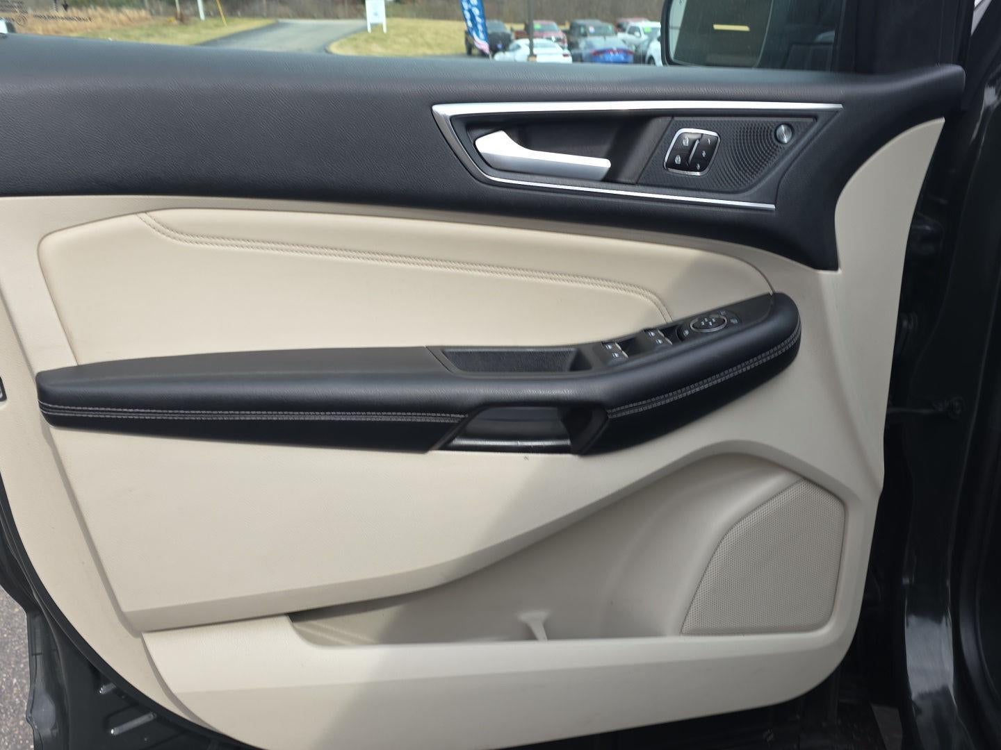 2023 Ford Edge Titanium
