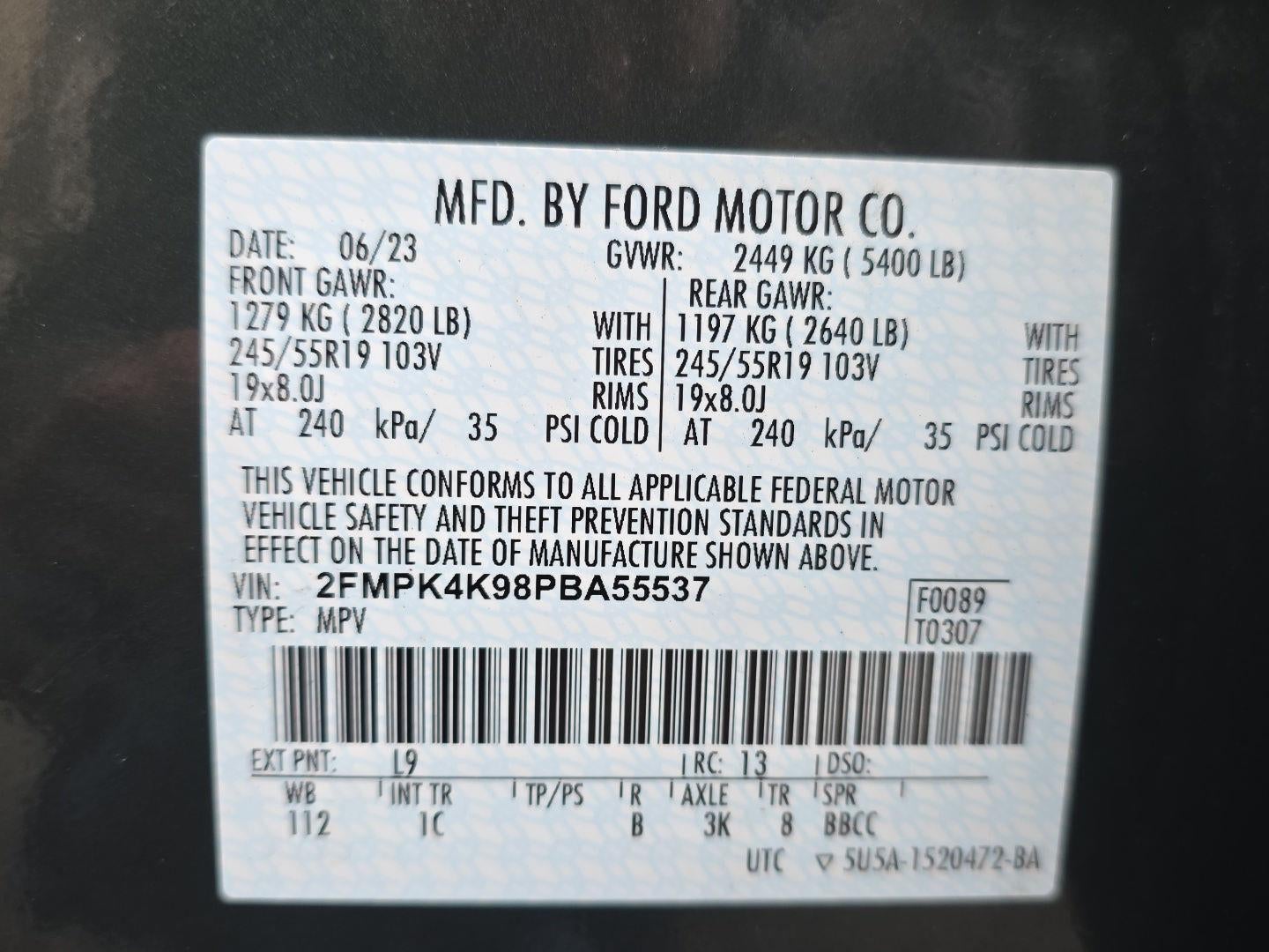 2023 Ford Edge Titanium