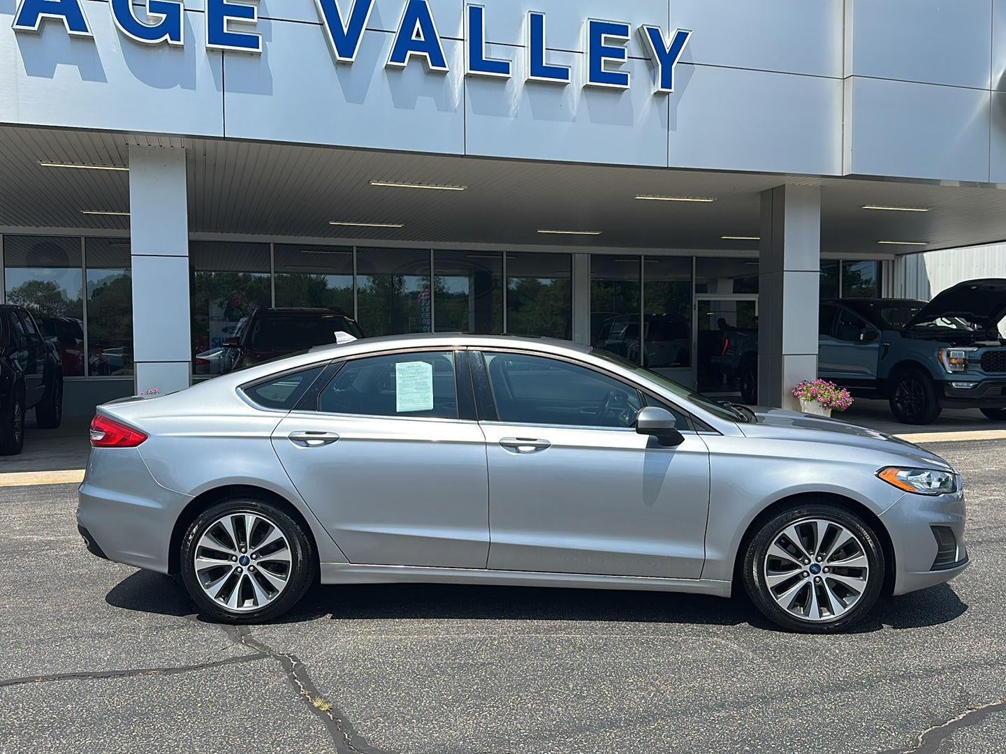2020 Ford Fusion SE