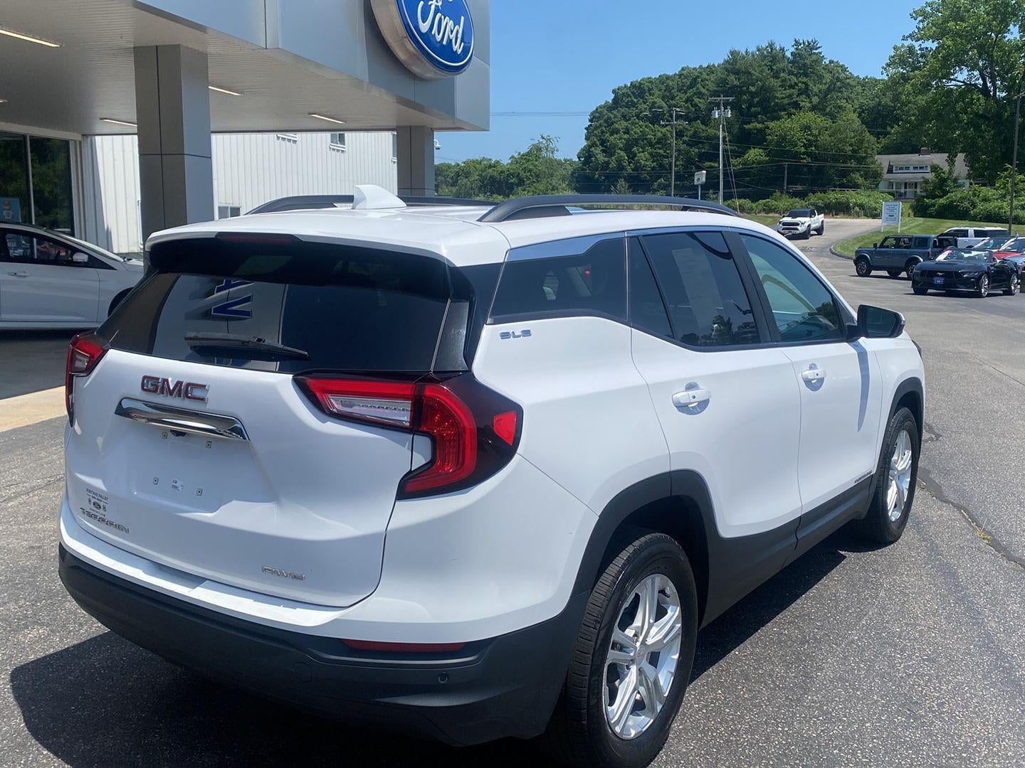2022 GMC Terrain SLE