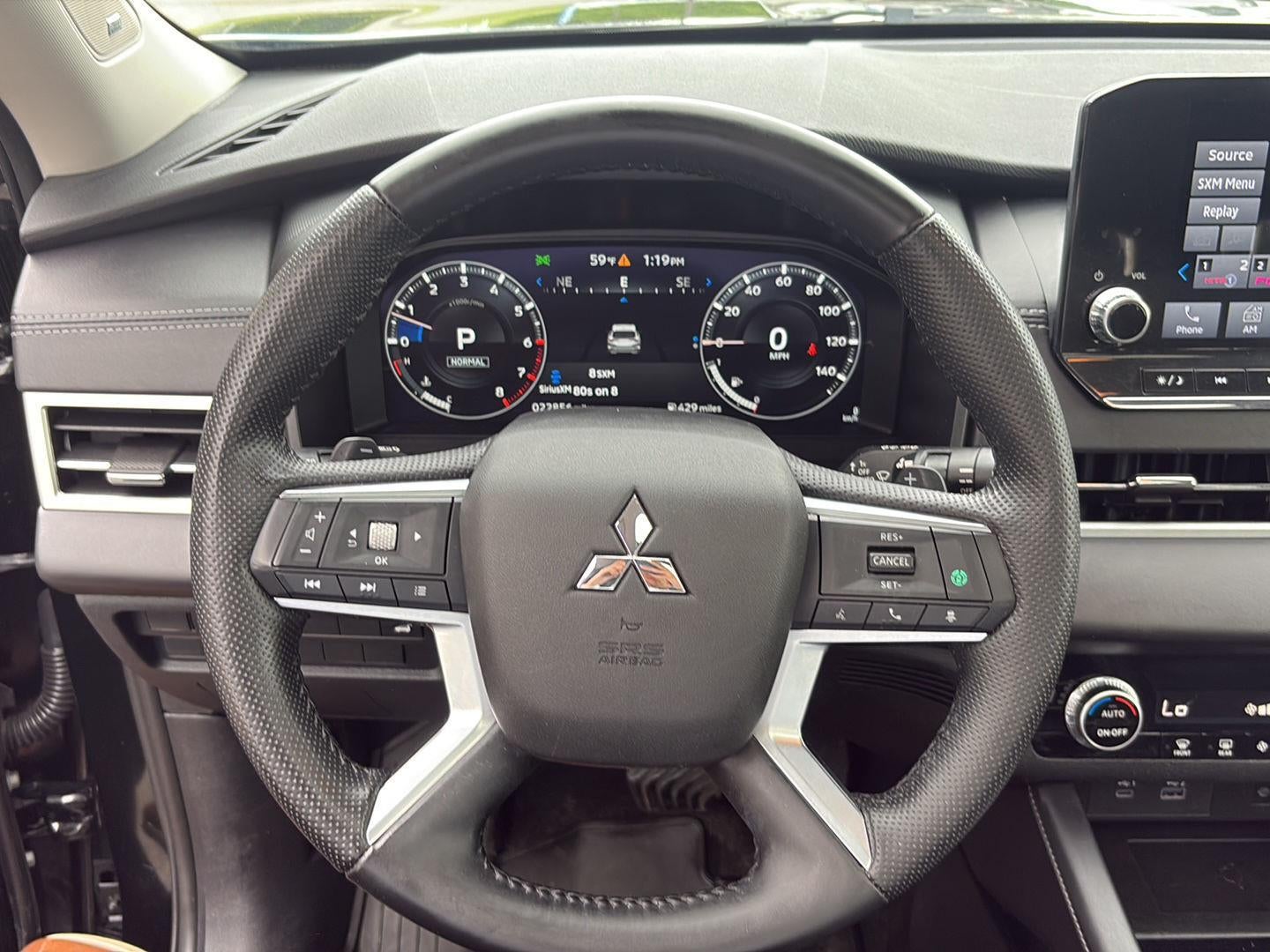 2024 Mitsubishi Outlander SE