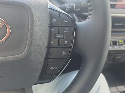 2025 Toyota Prius XLE