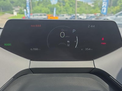2025 Toyota Prius XLE