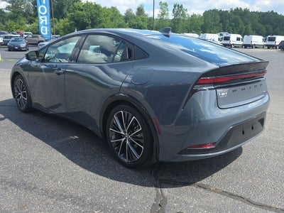 2025 Toyota Prius XLE